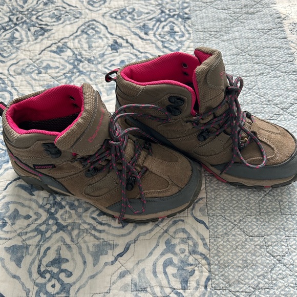BearPaw high-top hiking shoes Size 8W brown - Picture 2 of 7